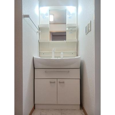デフィ・チョーＡ 205【管理NO：1-012825301-02040】 ★家具家電は申し込み後に搬入しますの物件画像