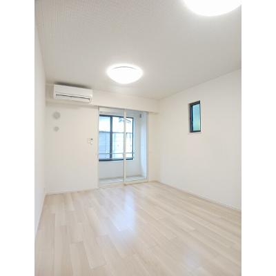 セーバリーブリーズⅡ 102【管理NO：1-027260901-01020】 ★家具家電は申し込み後に搬入しますの物件画像