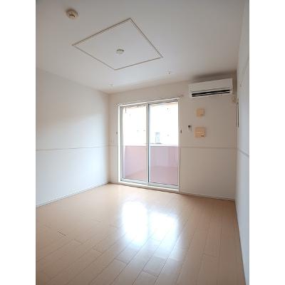 ピュアーズ　１３　Ｂ 102【管理NO：1-018401002-01020】 ★家具家電は申し込み後に搬入します★の物件画像