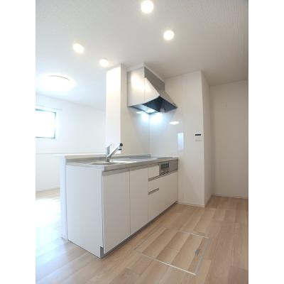 ラルジュＢ 105【管理NO：1-028563202-01050】 ★家具家電は申し込み後に搬入します★の物件画像