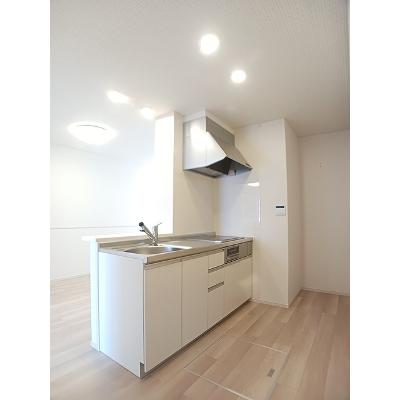 ラルジュＢ 103【管理NO：1-028563202-01030】 ★家具家電は申し込み後に搬入します★の物件画像