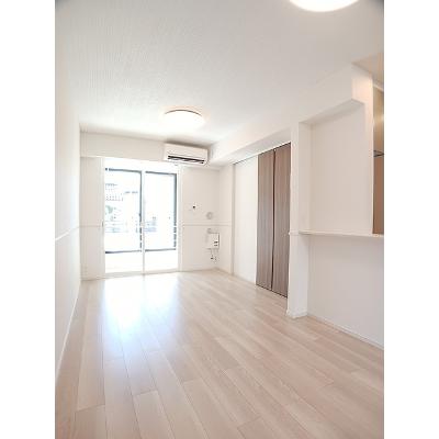 ラルジュＡ 102【管理NO：1-028563201-01020】 ★家具家電は申し込み後に搬入します★の物件画像