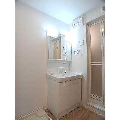 ラルジュＡ 102【管理NO：1-028563201-01020】 ★家具家電は申し込み後に搬入します★の物件画像