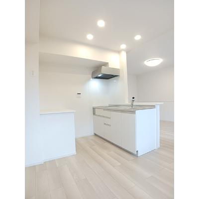 カリダドムス　β 202【管理NO：1-028411302-02020】 ★家具家電は申し込み後に搬入します★の物件画像