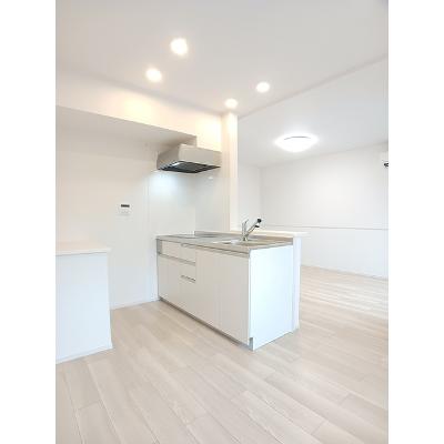 カリダドムス　α 202【管理NO：1-028411301-02020】 ★家具家電は申し込み後に搬入します★の物件画像