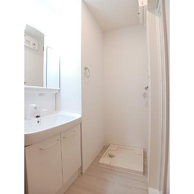 コスモ　Ⅱ 205【管理NO：1-028475502-02050】 ★家具家電は申し込み後に搬入します★の物件画像