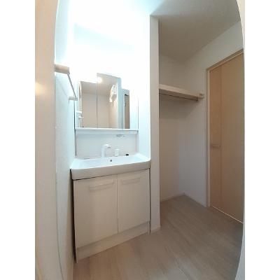 エミネンス　Ｂ 201【管理NO：1-023762502-02010】 ★家具家電は申し込み後に搬入します 2026年08月上旬入居可能の物件画像