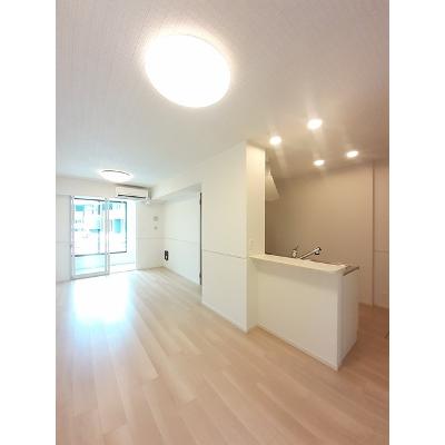 エディ 103【管理NO：1-027420302-01030】 ★家具家電は申し込み後に搬入します★の物件画像