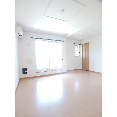 アズールコート 204【管理NO：1-015364801-02040】 ★家具家電は申し込み後に搬入します★の物件画像