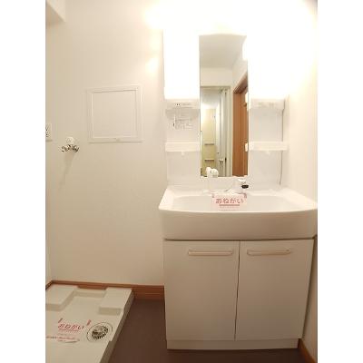 アズールコート 204【管理NO：1-015364801-02040】 ★家具家電は申し込み後に搬入します★の物件画像