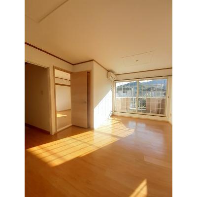 ラブリードーレＡ 203【管理NO：1-007044601-02030】 ★家具家電は申し込み後に搬入します★の物件画像