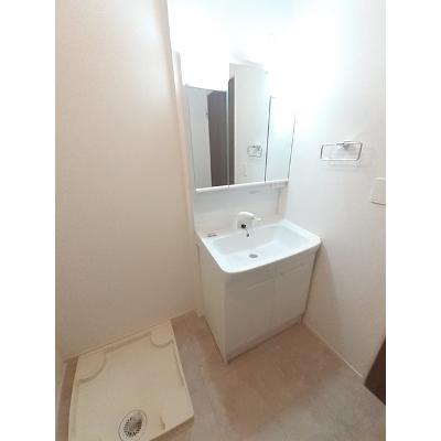 セルフィーユ　Ⅱ 201【管理NO：1-026878302-02010】 ★家具家電は申し込み後に搬入します★の物件画像