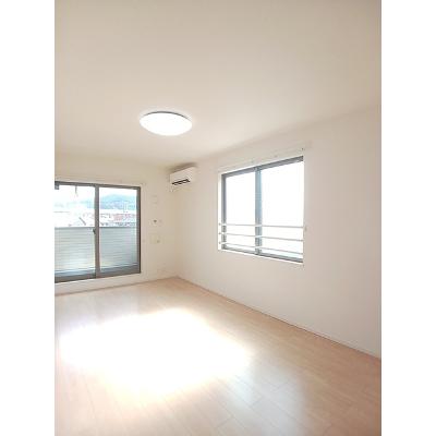ライトスプリングＢ 305【管理NO：1-024362102-03050】 ★家具家電は申し込み後に搬入します★の物件画像