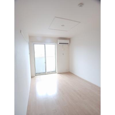 ラフレシールＤ 102【管理NO：1-021858801-01020】 ★家具家電は申し込み後に搬入しますの物件画像