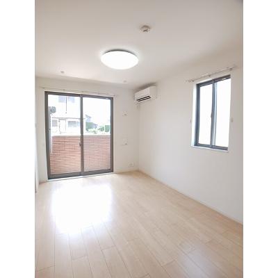 サニー春日 106【管理NO：1-021652101-01060】 ★家具家電は申し込み後に搬入しますの物件画像