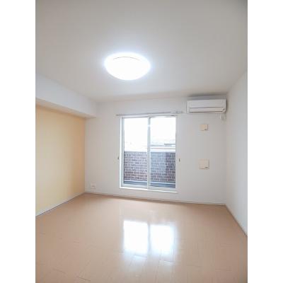 リヴィスタ 202【管理NO：1-018467501-02020】 ★家具家電は申し込み後に搬入します★の物件画像