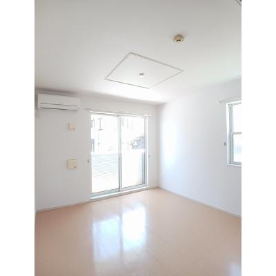 ブルーシエル 101【管理NO：1-018272001-01010】 ★家具家電は申し込み後に搬入します★の物件画像