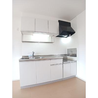 プリマ　ヴェーラ 201【管理NO：1-017794901-02010】 ★家具家電は申し込み後に搬入します★の物件画像