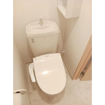 アウローラ 102【管理NO：1-017168101-01020】 ★家具家電は申し込み後に搬入します★の物件画像