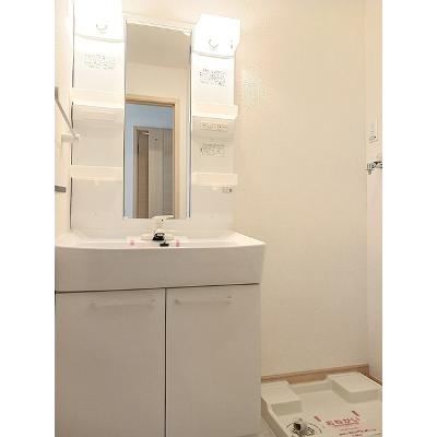 ラルジュグリーンＦ 102【管理NO：1-017015302-01020】 ★家具家電は申し込み後に搬入します★の物件画像