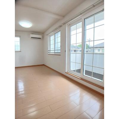 サン・ボヌ－ル 202【管理NO：1-015227201-02020】 ★家具家電は申し込み後に搬入しますの物件画像