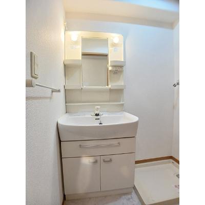 サンリバーヒルズ　Ｂ 103【管理NO：1-014629801-01030】 ★家具家電は申し込み後に搬入します★の物件画像