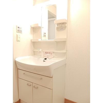 ラ　フォンテーヌＢ 201【管理NO：1-014505802-02010】 ★家具家電は申し込み後に搬入します★の物件画像