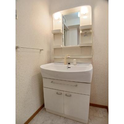 ル　コルヌイエＢ 103【管理NO：1-013336002-01030】 ★家具家電は申し込み後に搬入します★の物件画像