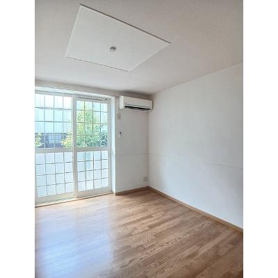 シャン．ド．フルール 103【管理NO：1-012433001-01030】 ★家具家電は申し込み後に搬入します★の物件画像