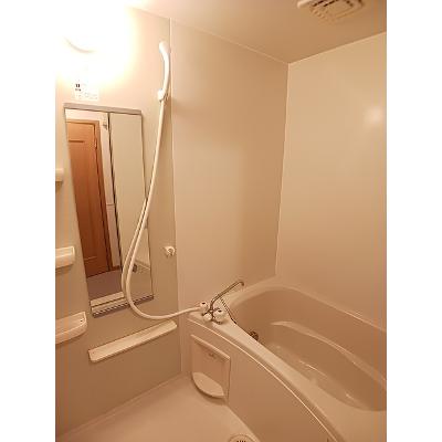シャン．ド．フルール 103【管理NO：1-012433001-01030】 ★家具家電は申し込み後に搬入します★の物件画像