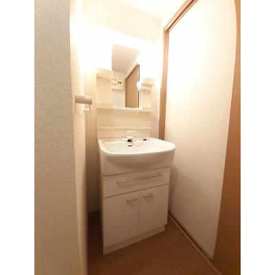サンライズ 203【管理NO：1-012399601-02030】 ★家具家電は申し込み後に搬入します★の物件画像