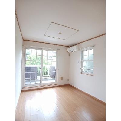 フロール清風Ｂ 203【管理NO：1-012037701-02030】 ★家具家電は申し込み後に搬入します★の物件画像