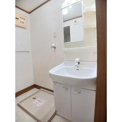 ヴィラグランブルー　Ｂ 201【管理NO：1-010912002-02010】 ★家具家電は申し込み後に搬入します★の物件画像