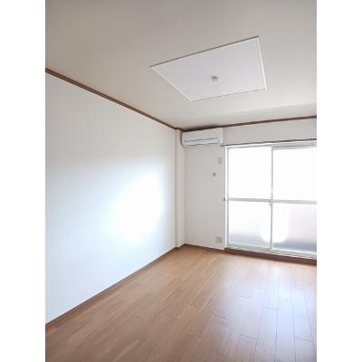 リヴィエールＡ 203【管理NO：1-010395401-02030】 ★家具家電は申し込み後に搬入します★の物件画像