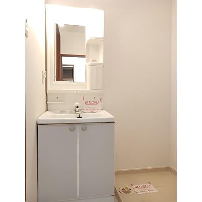 モデルノ 301【管理NO：1-010056701-03010】 ★家具家電は申し込み後に搬入します★の物件画像