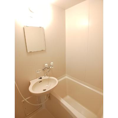 シャトレ仲 201【管理NO：1-004057801-02010】 ★家具家電は申し込み後に搬入します★の物件画像