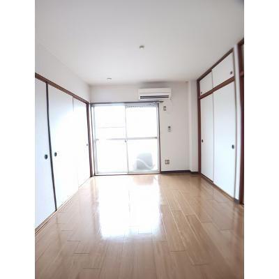 エメラルドハイツ 202【管理NO：1-003202401-02020】 ★家具家電は申し込み後に搬入します★の物件画像