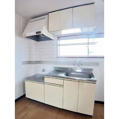 エメラルドハイツ 202【管理NO：1-003202401-02020】 ★家具家電は申し込み後に搬入します★の物件画像