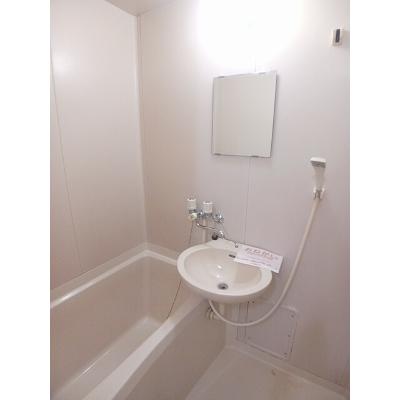 シティハイツ　モリ 202【管理NO：1-001942801-02020】 ★家具家電は申し込み後に搬入します★の物件画像