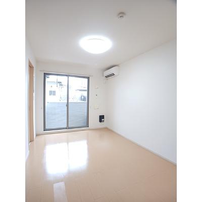 セレステ 104【管理NO：1-020210201-01040】 ★家具家電は申し込み後に搬入します★の物件画像