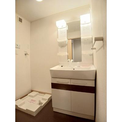 ラフドールＢ 201【管理NO：1-016975402-02010】 ★家具家電は申し込み後に搬入しますの物件画像