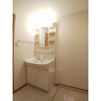 クィーンペガサス　Ⅰ 101【管理NO：1-011859701-01010】 ★家具家電は申し込み後に搬入します★ ★2026年08月下旬入居可能★の物件画像