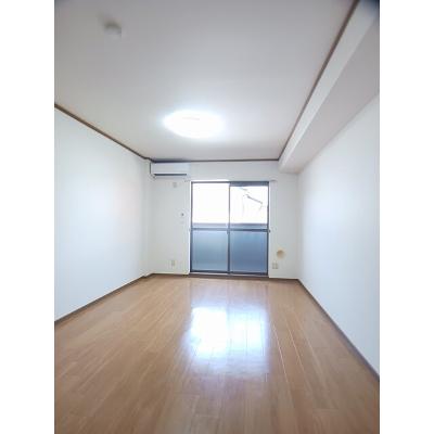 アヴェニール 203【管理NO：1-011096701-02030】 ★家具家電は申し込み後に搬入します★ ★2026年08月上旬入居可能★の物件画像