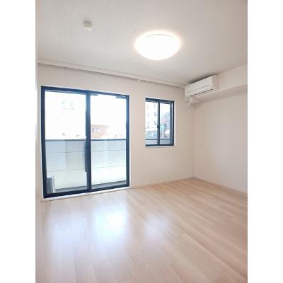 トロワ・ブランシュ・港町 103【管理NO：1-028454701-01030】 ★家具家電は申し込み後に搬入しますの物件画像