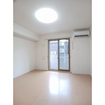 クレド 103【管理NO：1-019329801-01030】 ★家具家電は申し込み後に搬入します★の物件画像