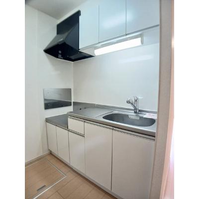 クレド 103【管理NO：1-019329801-01030】 ★家具家電は申し込み後に搬入します★の物件画像