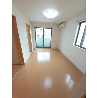 エヴァＥ 103【管理NO：1-019325001-01030】 ★家具家電は申し込み後に搬入しますの物件画像