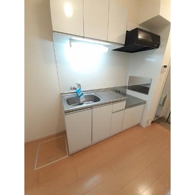 エヴァＥ 103【管理NO：1-019325001-01030】 ★家具家電は申し込み後に搬入しますの物件画像