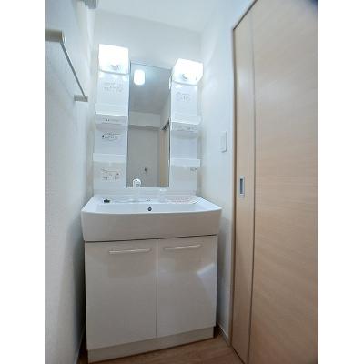 ブランドーレＡ 203【管理NO：1-017435901-02030】 ★家具家電は申し込み後に搬入します★の物件画像