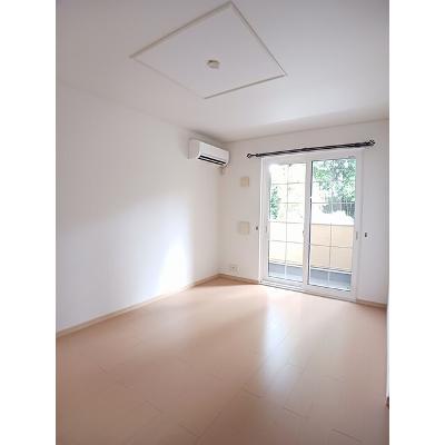 サンリット・ヴィラ 102【管理NO：1-015921001-01020】 ★家具家電は申し込み後に搬入します★の物件画像
